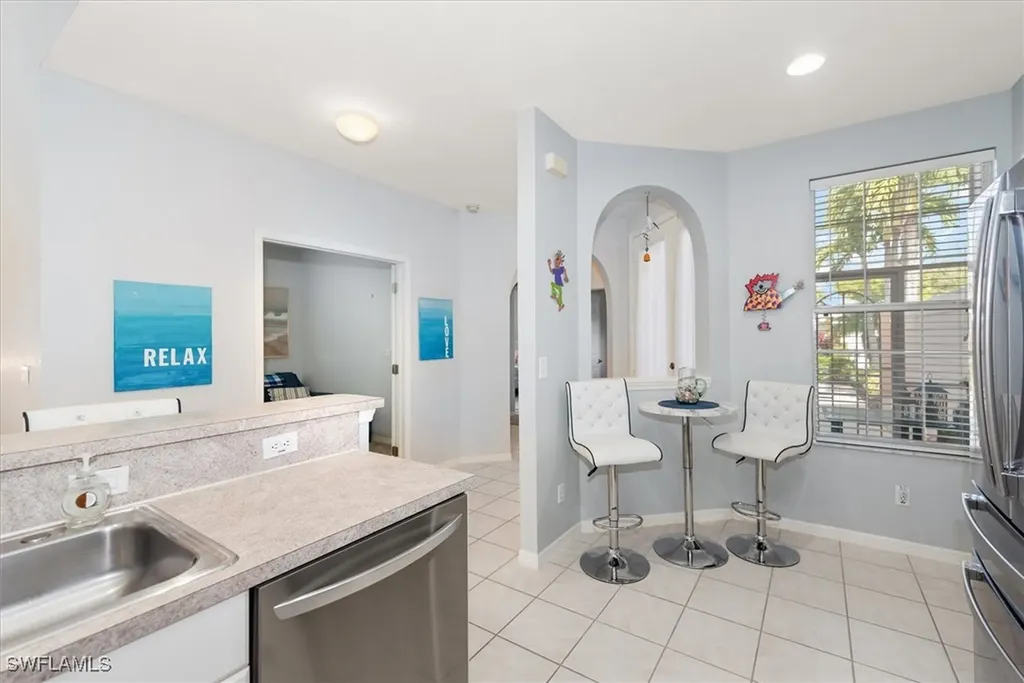 4274 Avian Avenue Fort Myers FL 33916