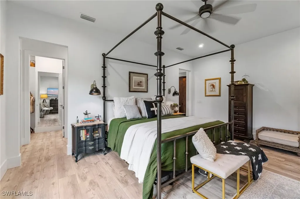 5435 Cherry Wood Drive Naples FL 34119