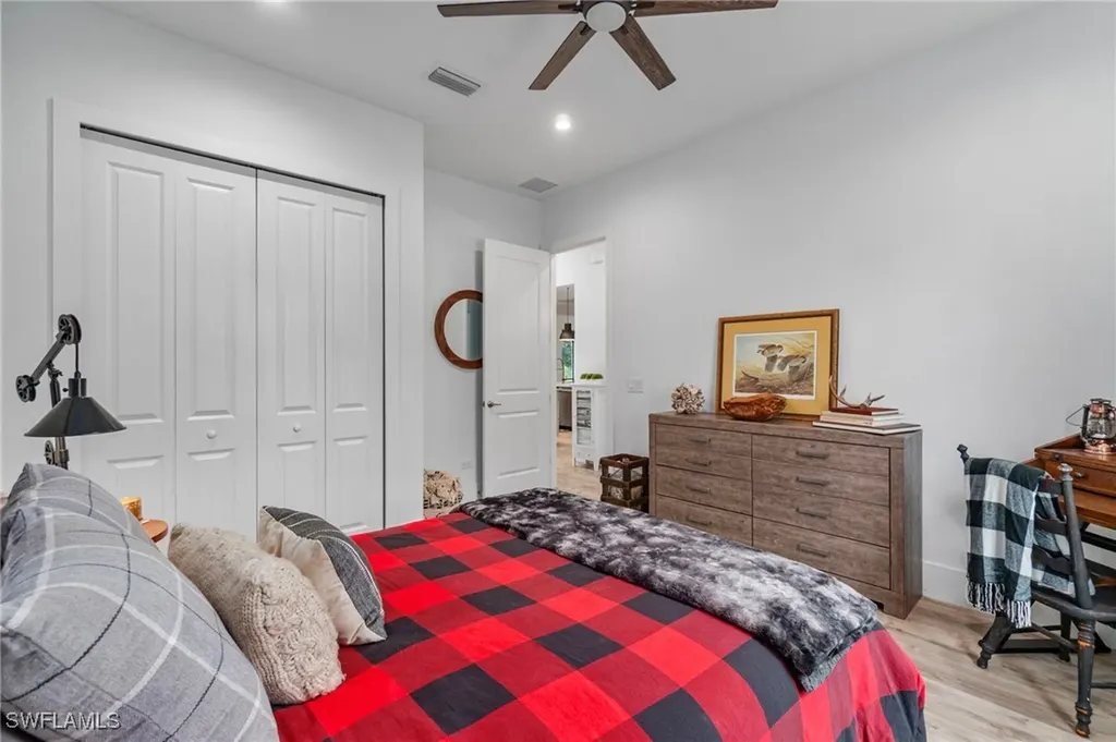 5435 Cherry Wood Drive Naples FL 34119