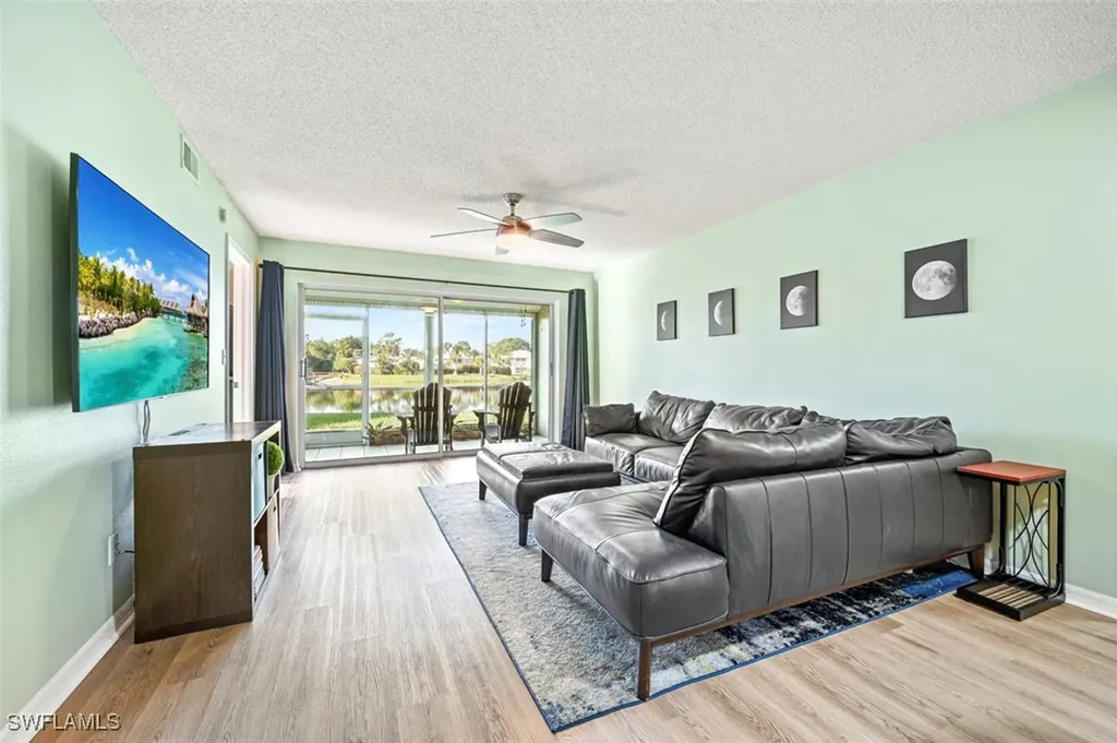 885 New Waterford Drive Naples FL 34104