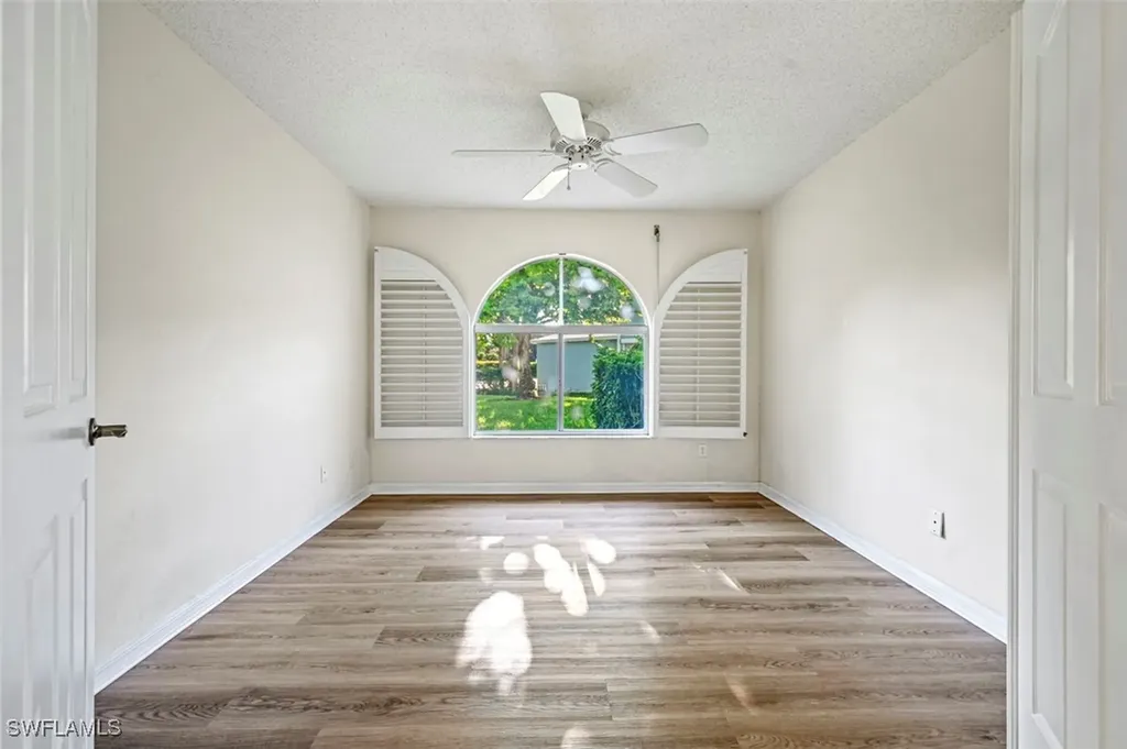 885 New Waterford Drive Naples FL 34104