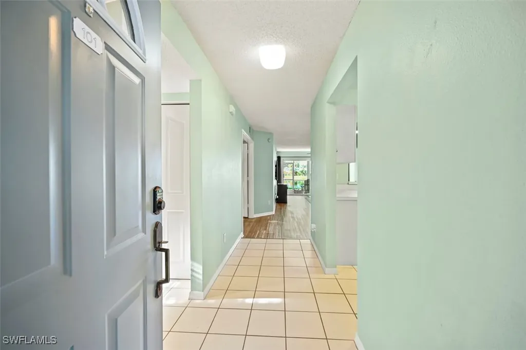 885 New Waterford Drive Naples FL 34104