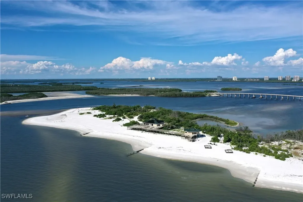 24827 Lakemont Cove Lane Bonita Springs FL 34134