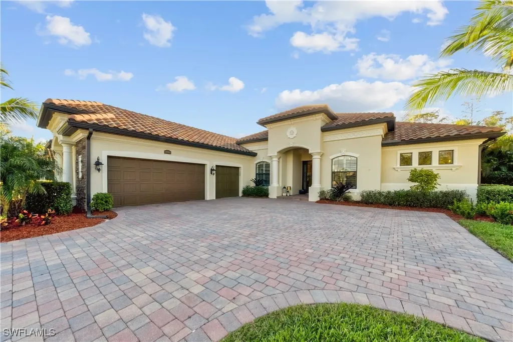 9569 Siracusa Court Naples FL 34113