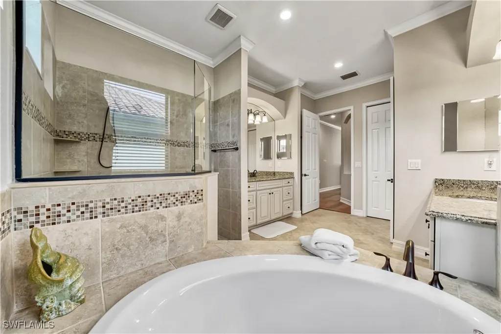 9569 Siracusa Court Naples FL 34113