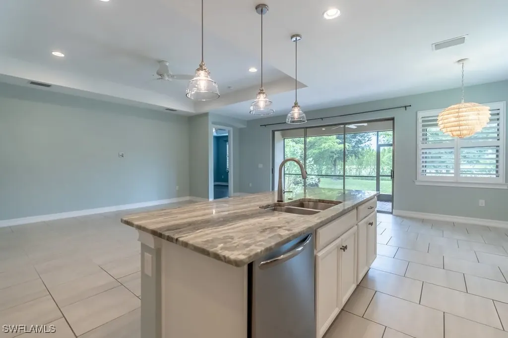 16374 Barclay Court Naples FL 34110