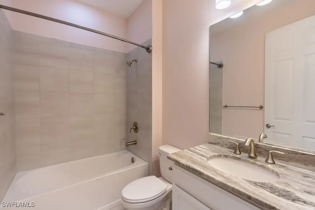 16374 Barclay Court Naples FL 34110