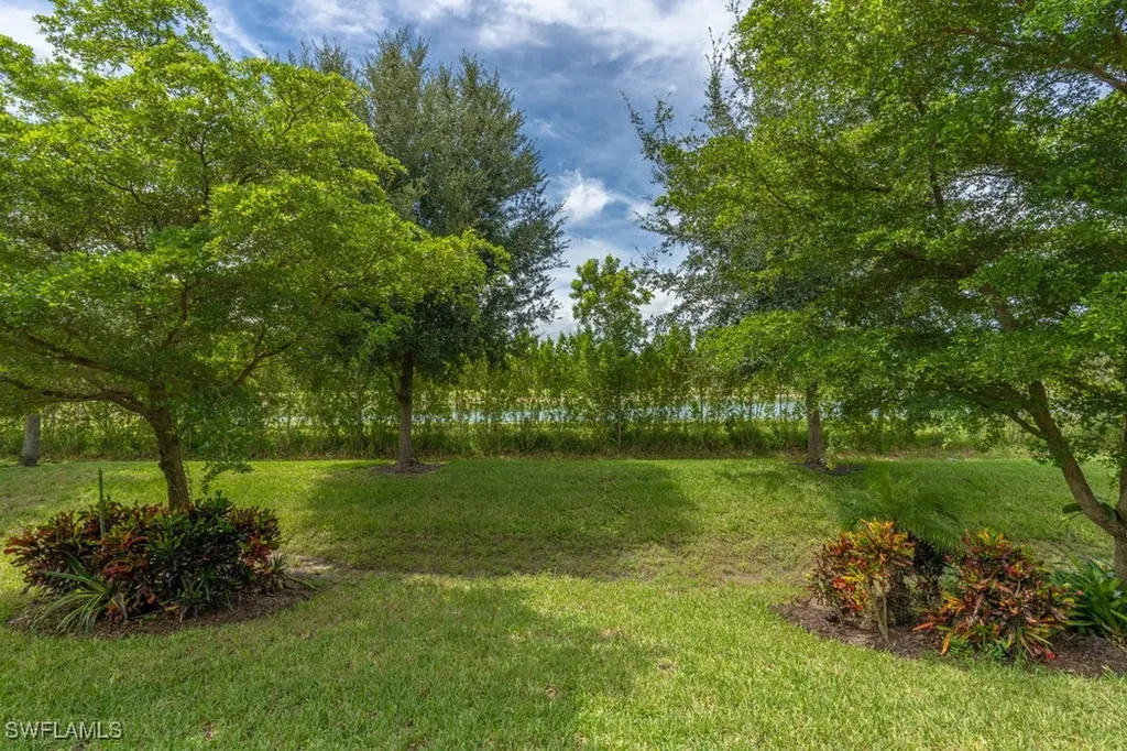 16374 Barclay Court Naples FL 34110