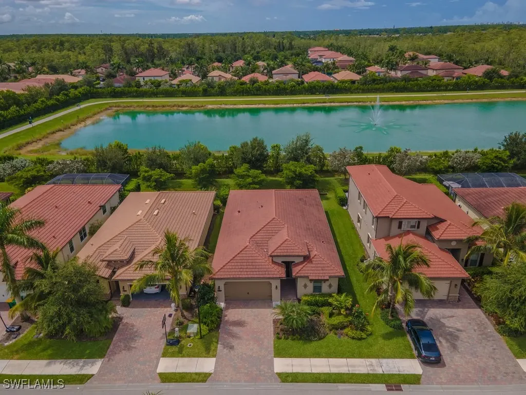 16374 Barclay Court Naples FL 34110