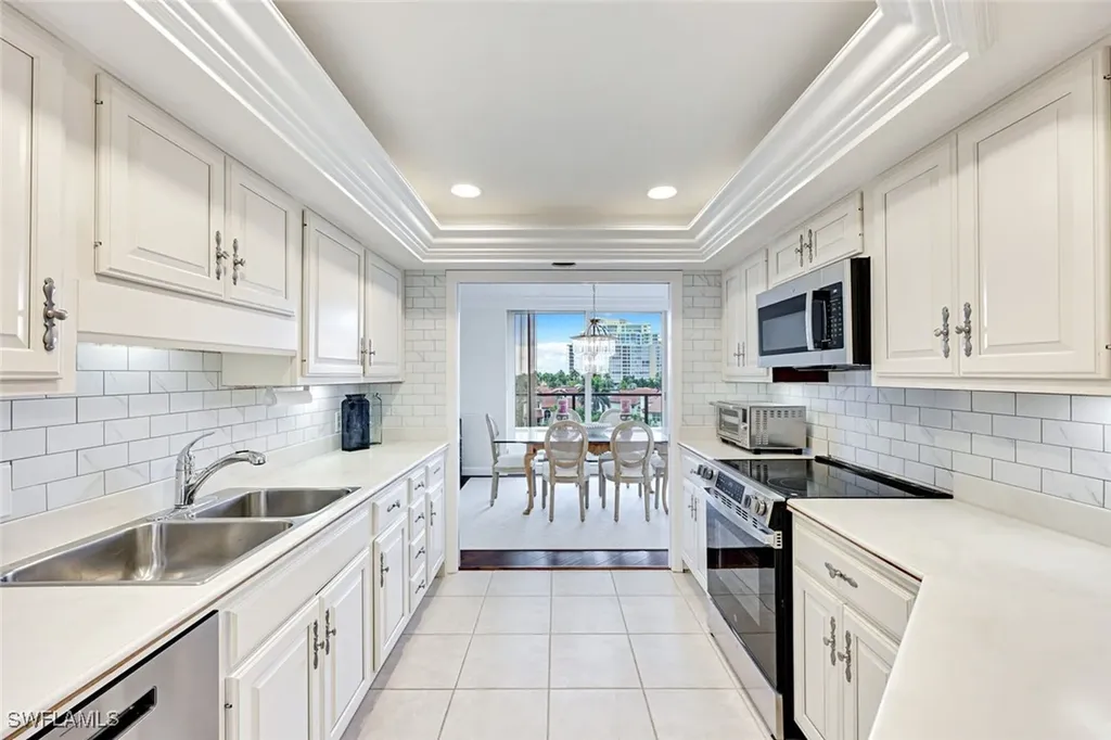 4901 Gulf Shore Boulevard N Naples FL 34103