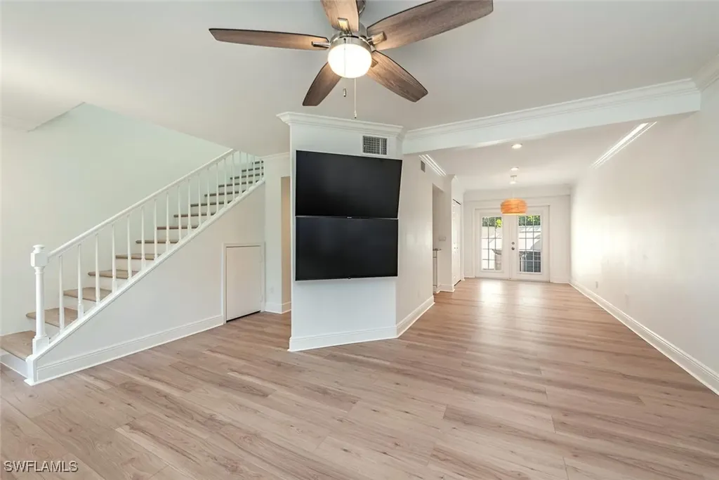 185 4th Street S Naples FL 34102