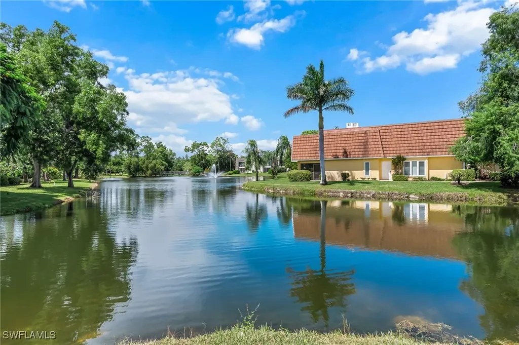 1890 Bald Eagle Drive #B Drive Naples FL 34105