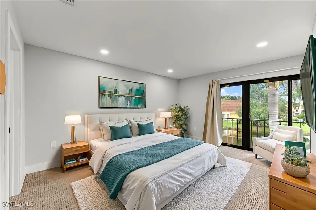 1890 Bald Eagle Drive #B Drive Naples FL 34105