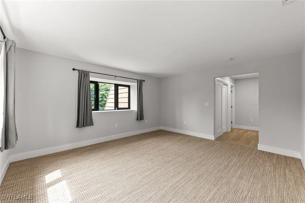 1890 Bald Eagle Drive #B Drive Naples FL 34105