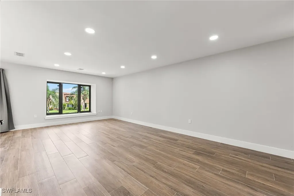 1890 Bald Eagle Drive #B Drive Naples FL 34105