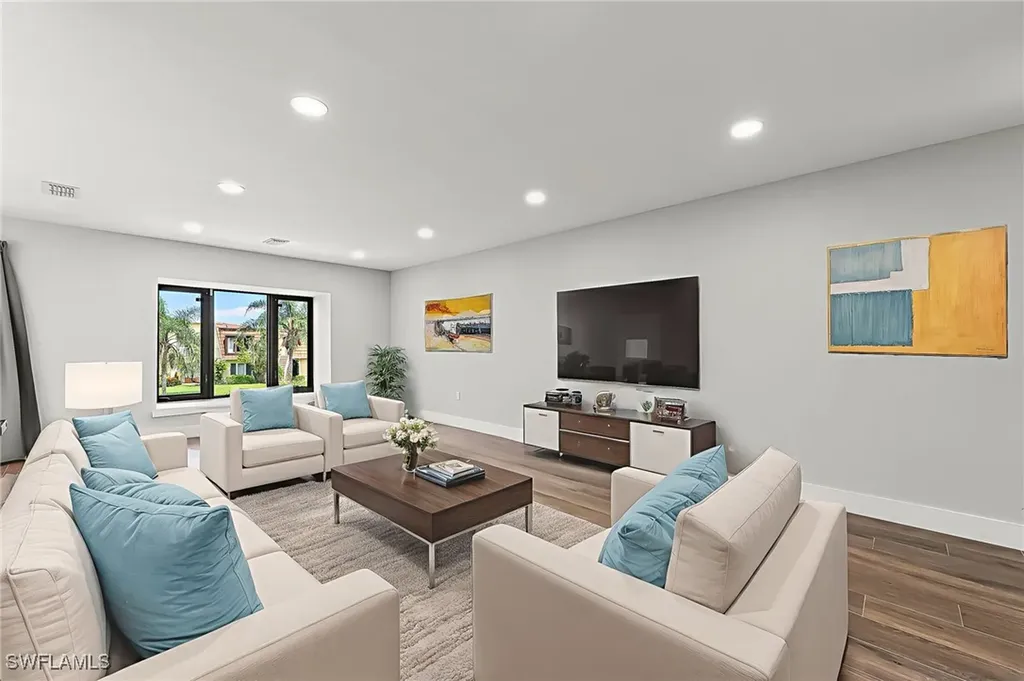 1890 Bald Eagle Drive #B Drive Naples FL 34105