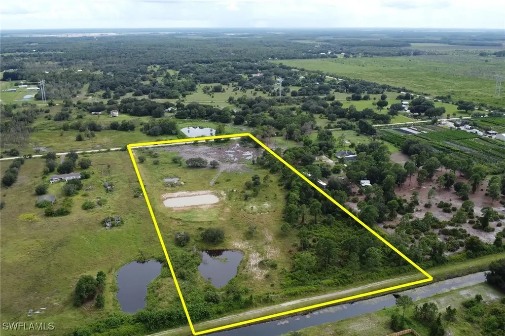 23275 Carolyn Lane Fort Myers FL 33913