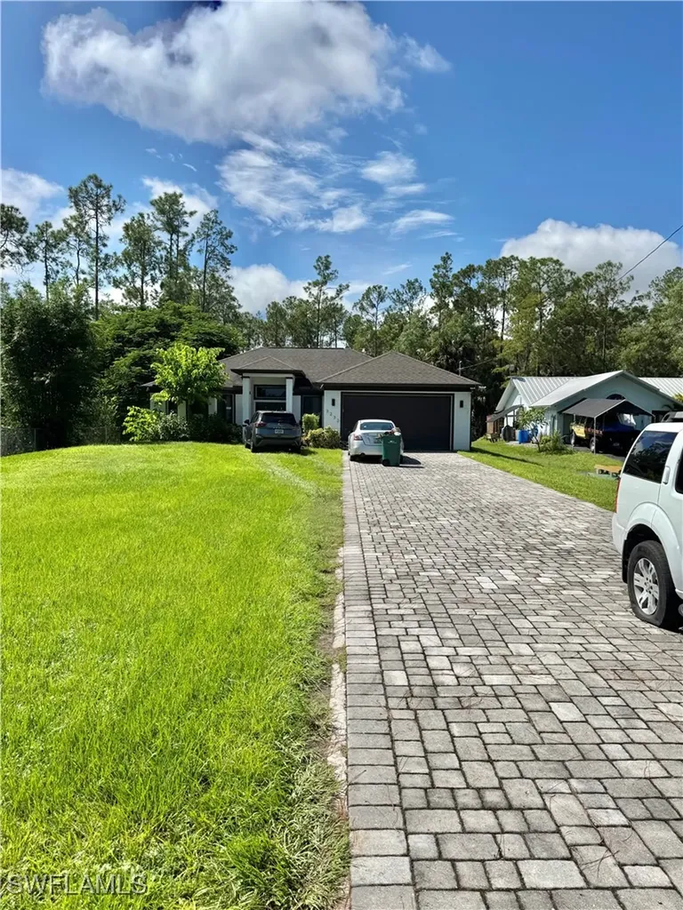 3232 4th Avenue SE Naples FL 34117
