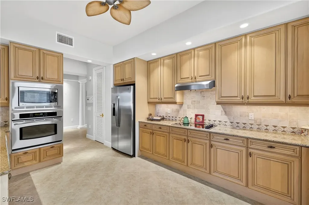 575 Avellino Isle Circle Naples FL 34119
