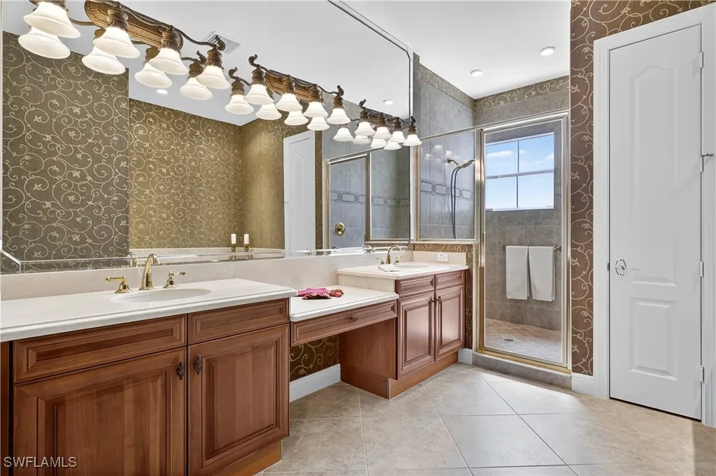 575 Avellino Isle Circle Naples FL 34119