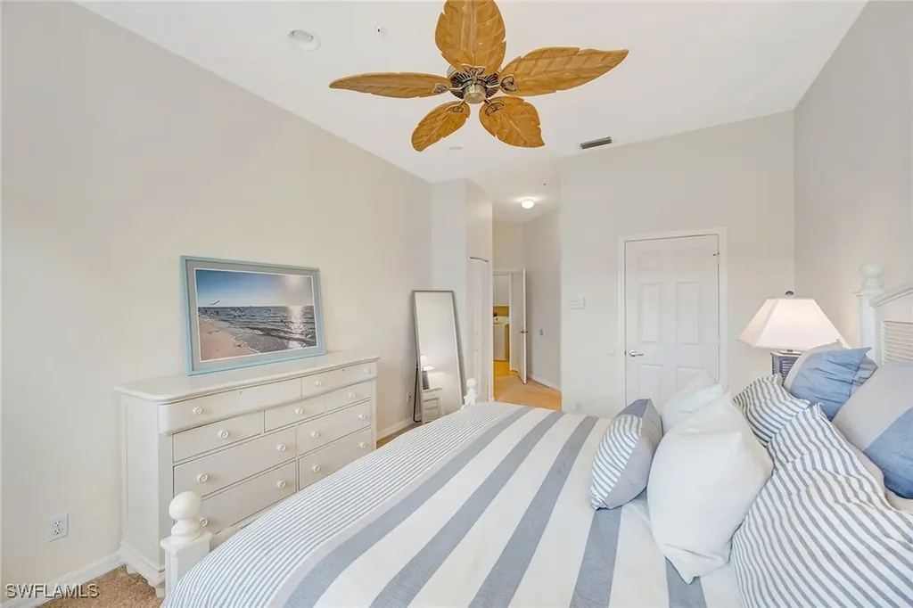 400 L' Ambiance Circle Naples FL 34108