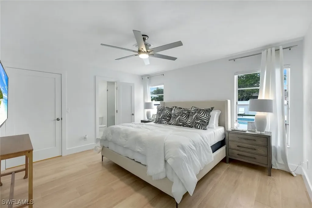 639 98th Avenue N Naples FL 34108