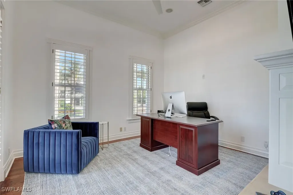 1551 Gulf Shore Boulevard S Naples FL 34102