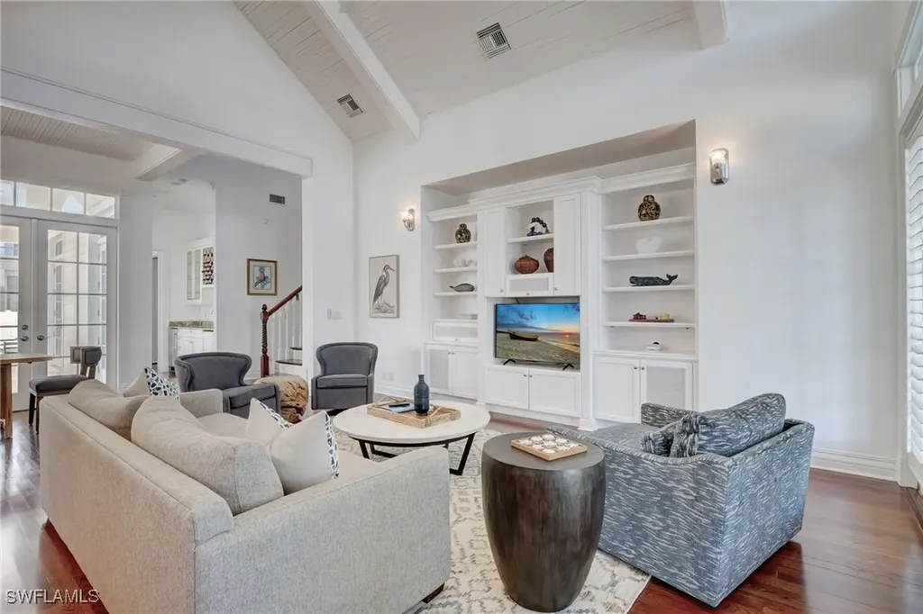 1551 Gulf Shore Boulevard S Naples FL 34102