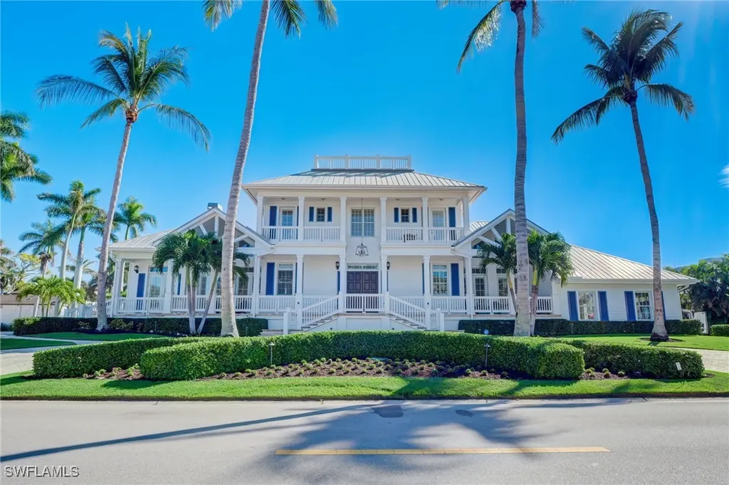 1551 Gulf Shore Boulevard S Naples FL 34102