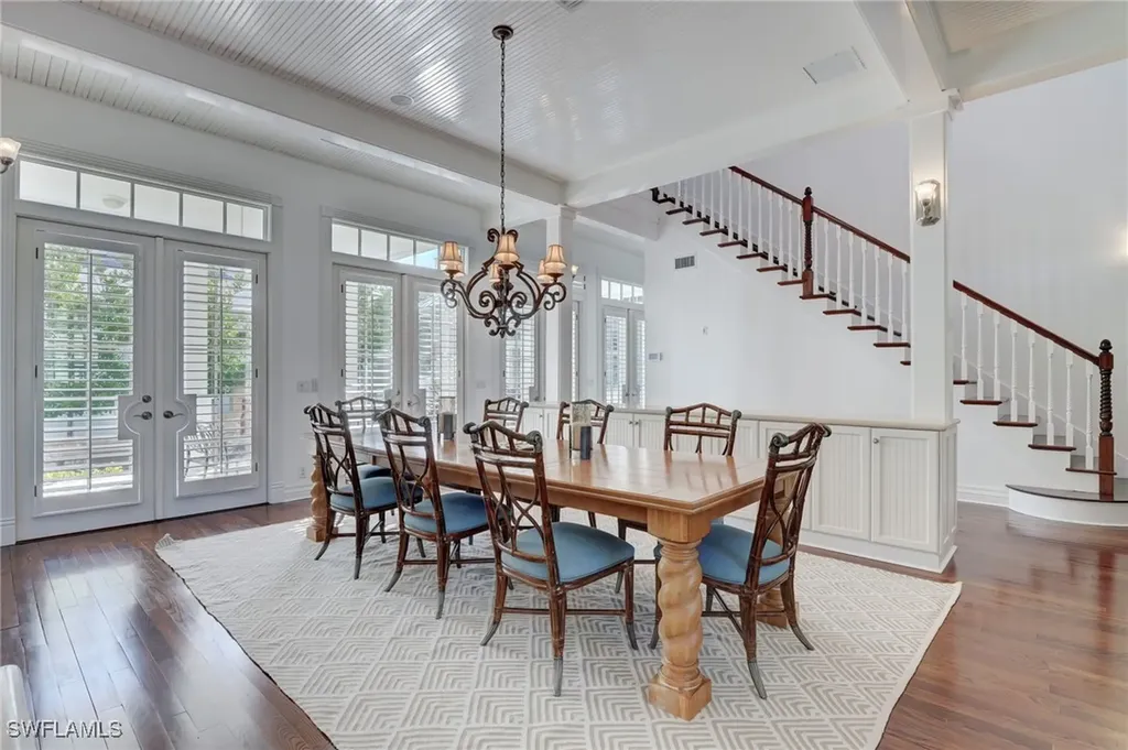 1551 Gulf Shore Boulevard S Naples FL 34102