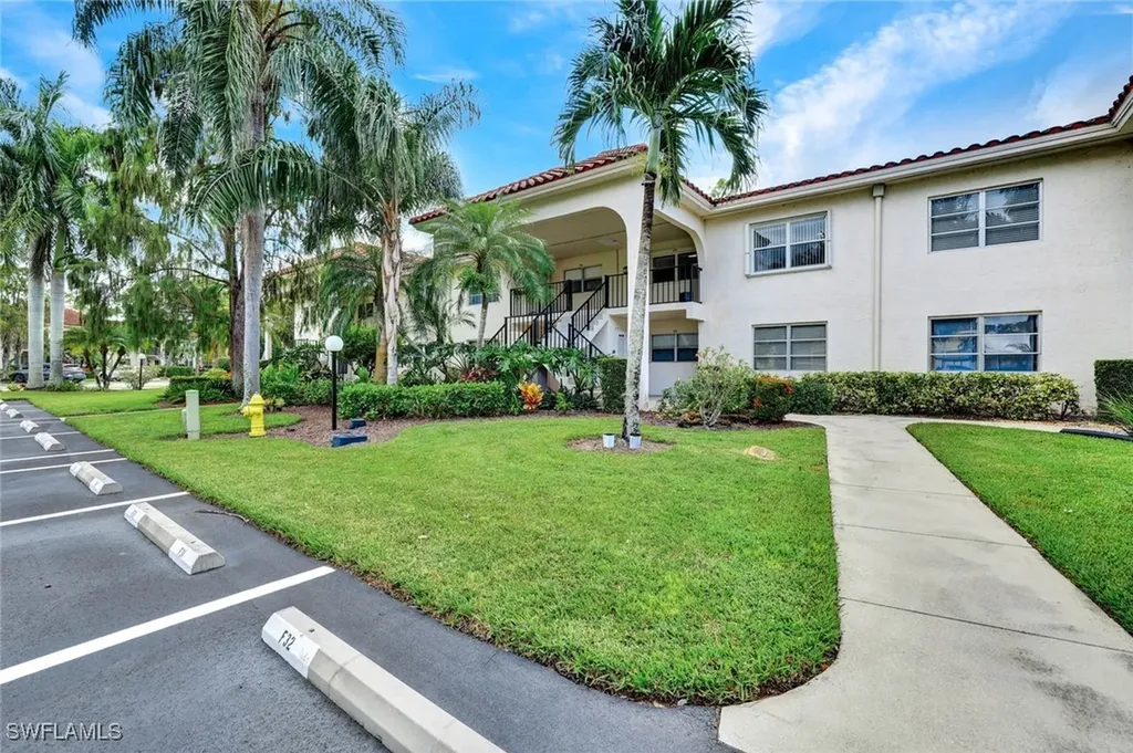 1055 Forest Lakes Drive Naples FL 34105