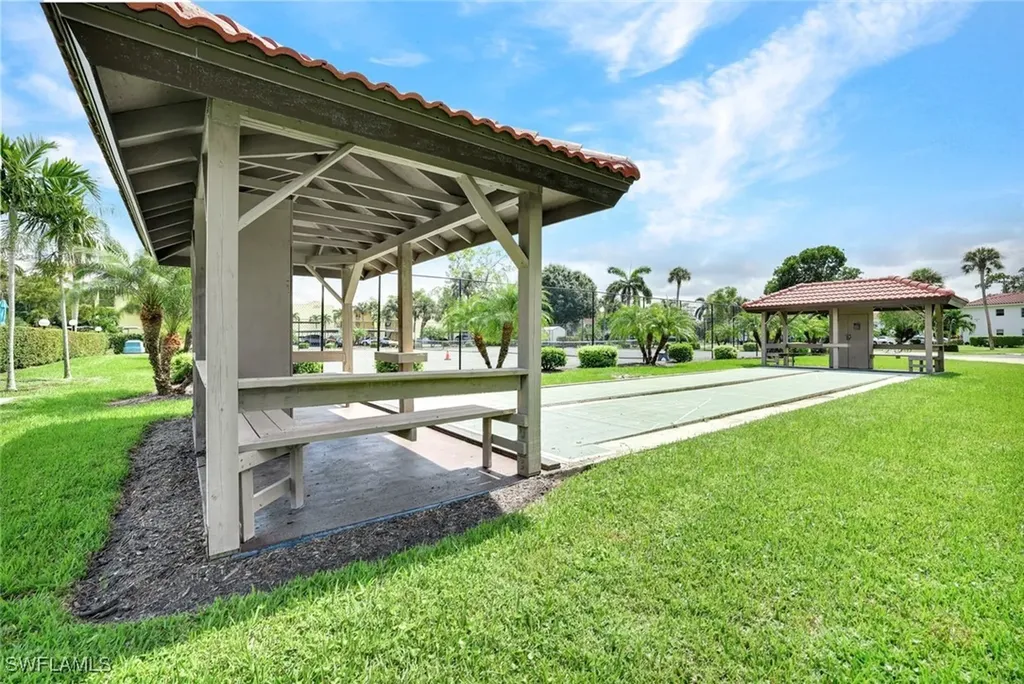 1055 Forest Lakes Drive Naples FL 34105