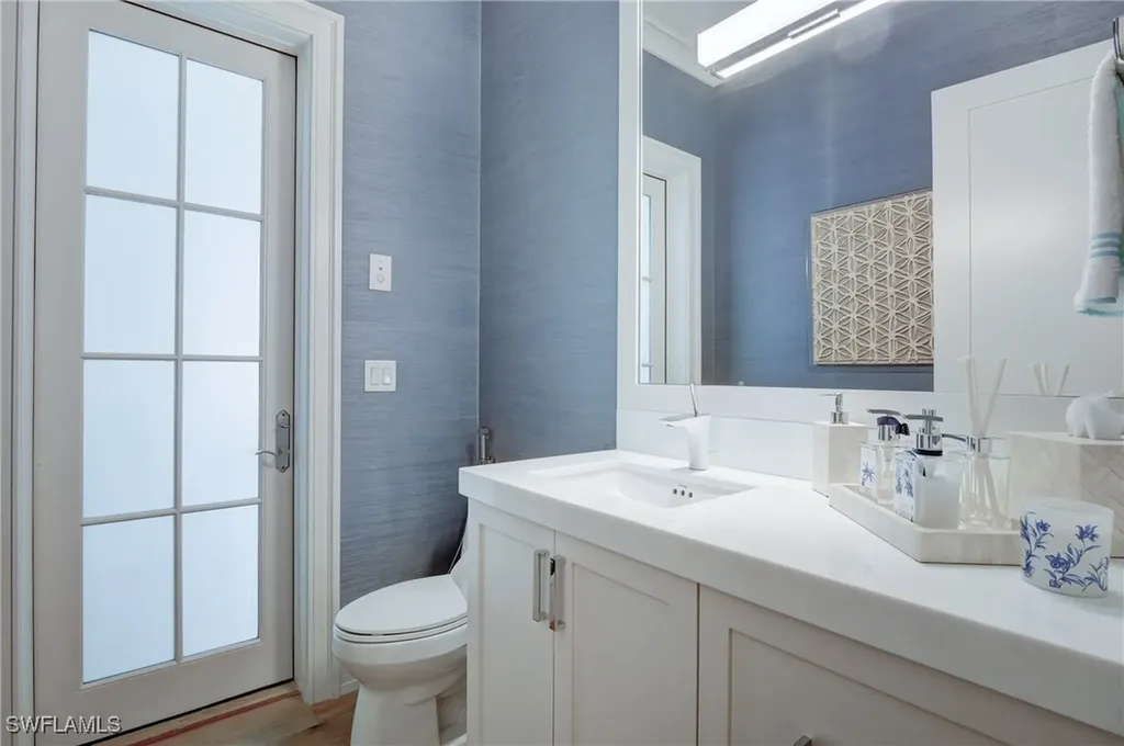 942 9th Avenue S Naples FL 34102