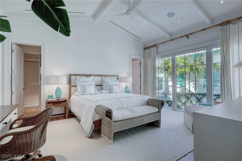 942 9th Avenue S Naples FL 34102