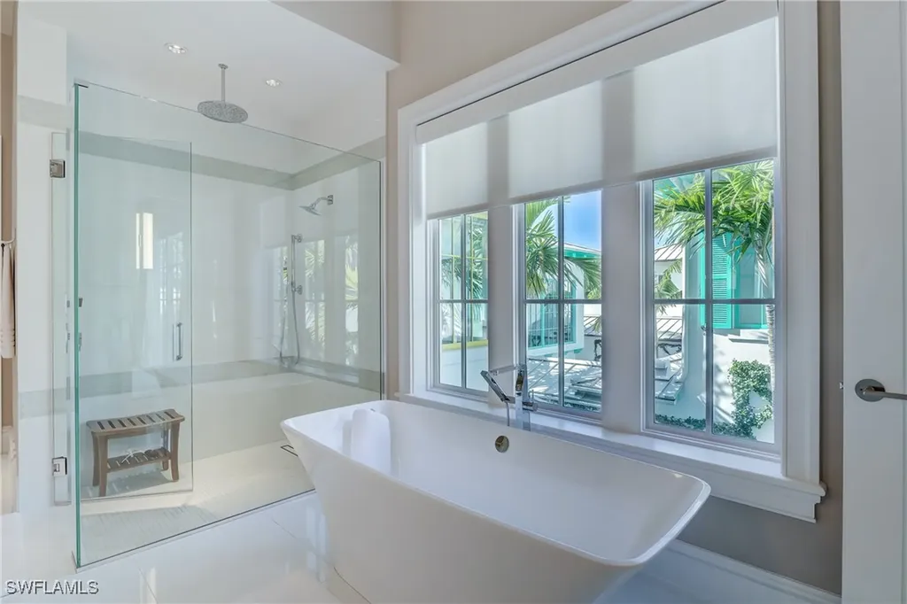 942 9th Avenue S Naples FL 34102