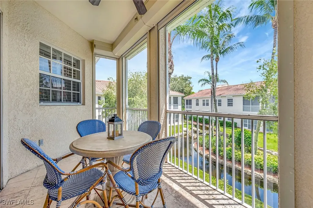 400 L'ambiance Circle Naples FL 34108