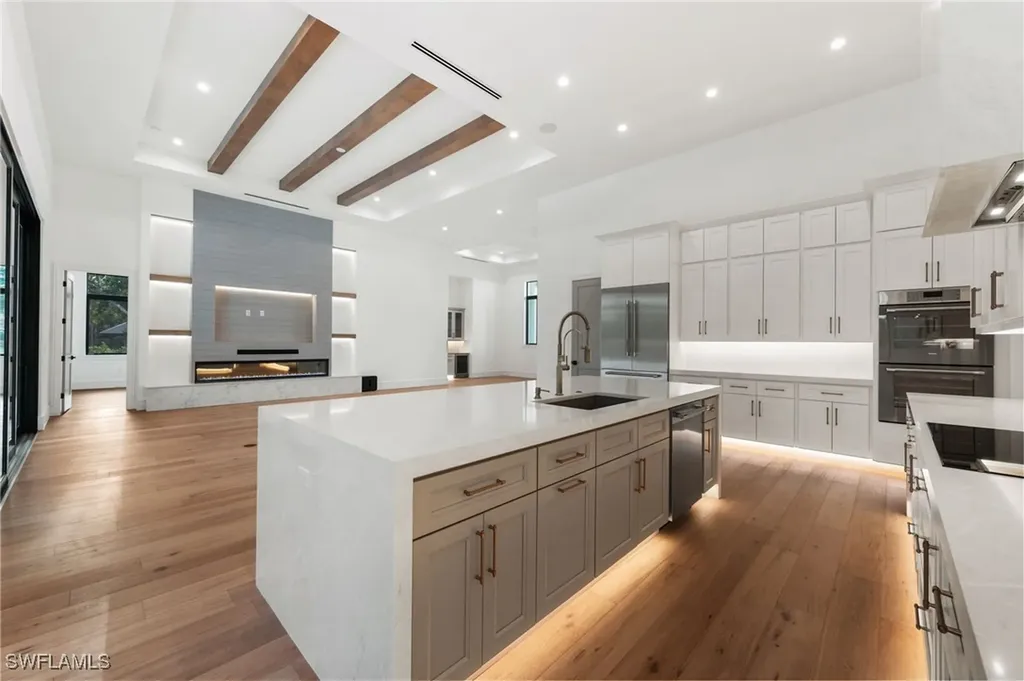 162 Jung Boulevard E Naples FL 34120