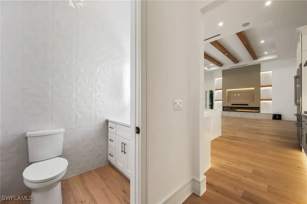 162 Jung Boulevard E Naples FL 34120