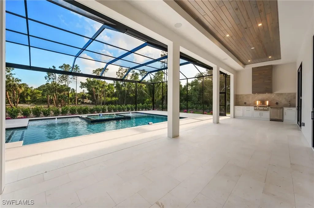 162 Jung Boulevard E Naples FL 34120