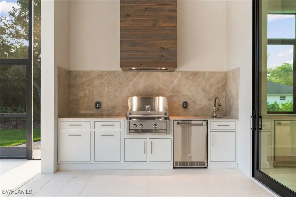 162 Jung Boulevard E Naples FL 34120