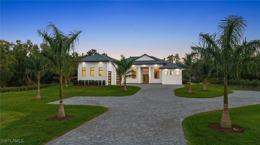 162 Jung Boulevard E Naples FL 34120