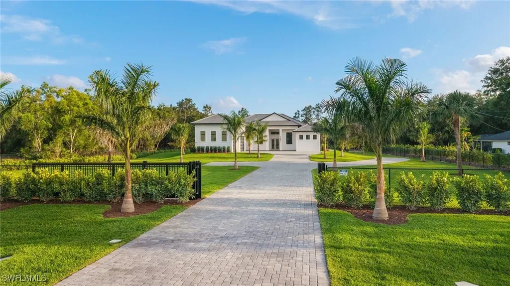 162 Jung Boulevard E Naples FL 34120