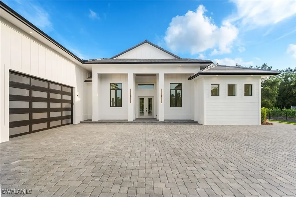 162 Jung Boulevard E Naples FL 34120