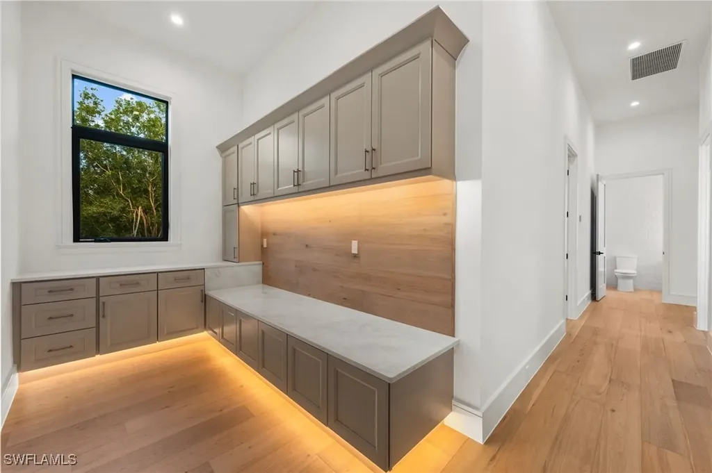 162 Jung Boulevard E Naples FL 34120