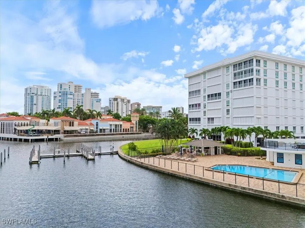 250 Park Shore Drive Naples FL 34103