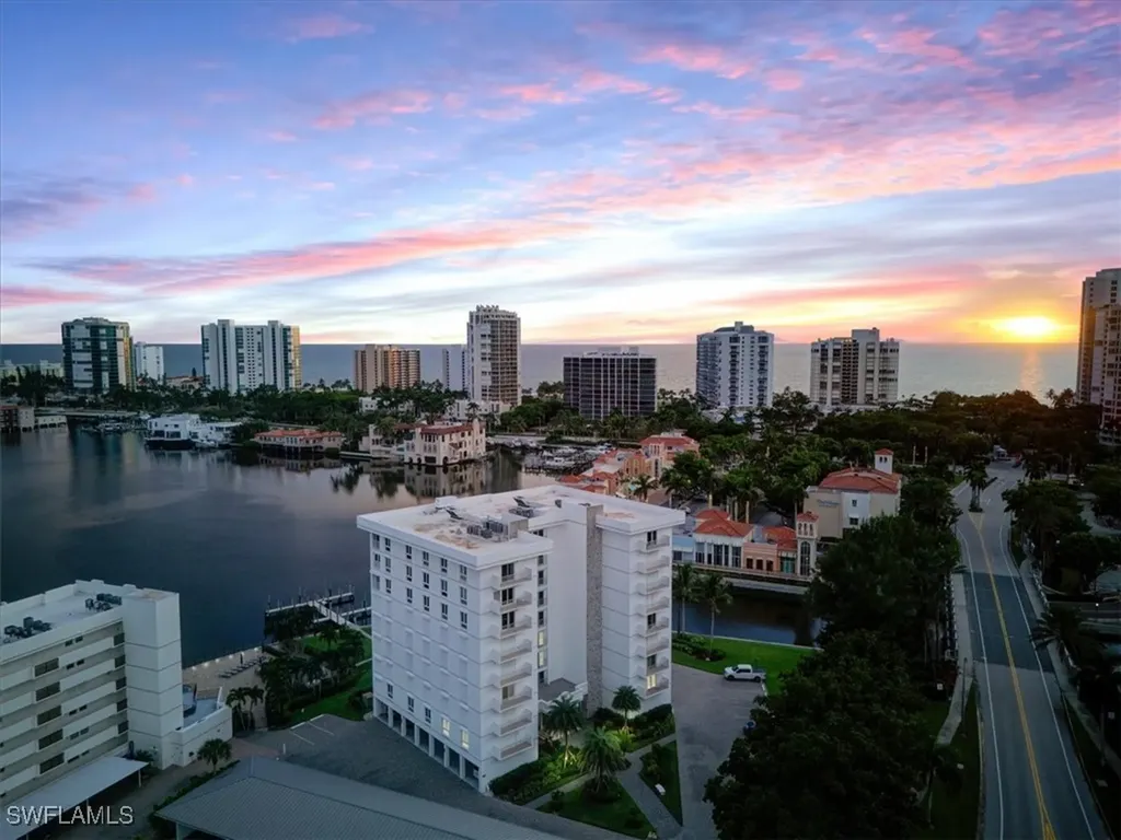 250 Park Shore Drive Naples FL 34103