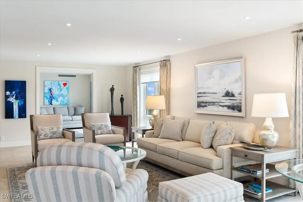 250 Park Shore Drive Naples FL 34103