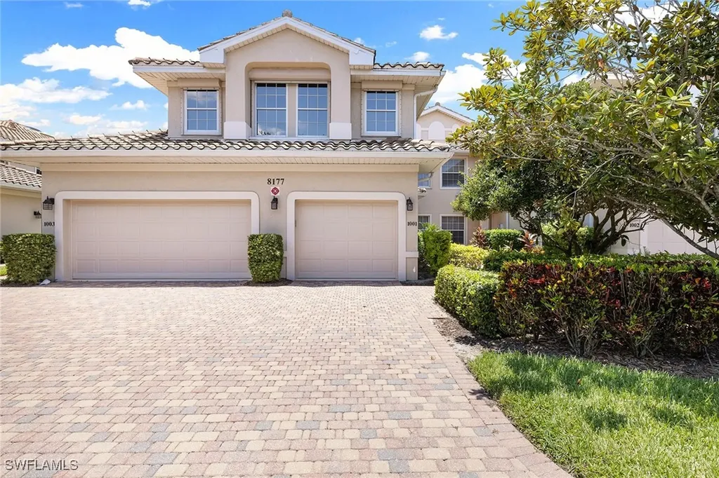 8177 Saratoga Drive Naples FL 34113