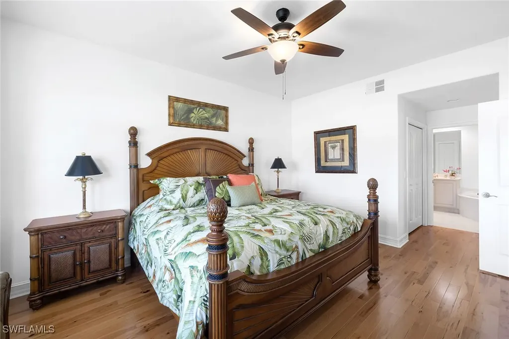 8177 Saratoga Drive Naples FL 34113