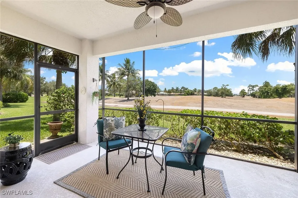 8177 Saratoga Drive Naples FL 34113